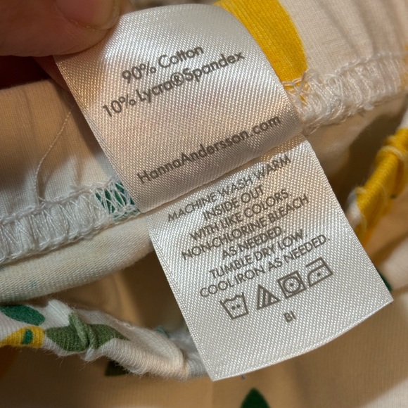 Hanna Andersson 2T Lemon Print Crop Leggings | spring | summer | play - Picture 8 of 8